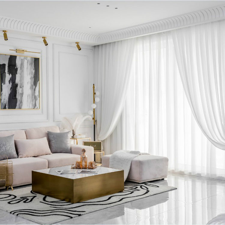 Bagaimana Tirai Polos Dapat Mengubah Suasana dan Fungsi Rumah Anda?